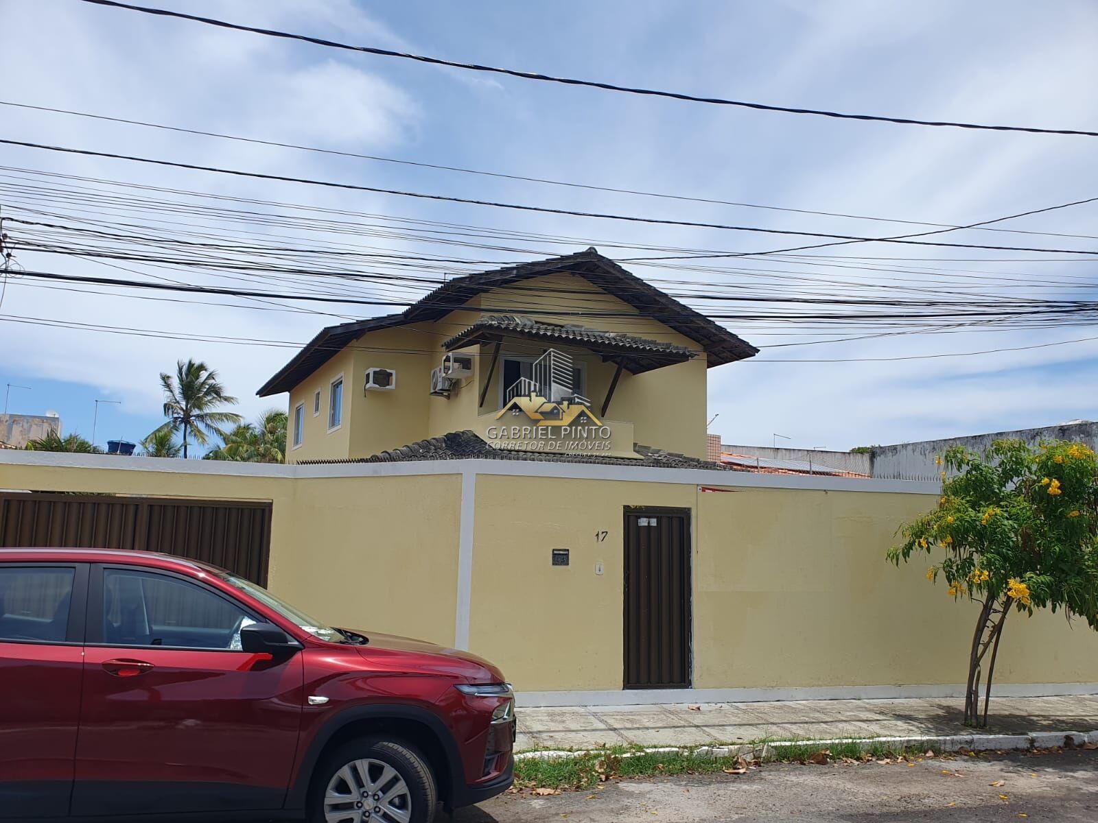 Casa 4/4 - 1 Suíte - 169m² - Ipitanga - Lauro de Freitas