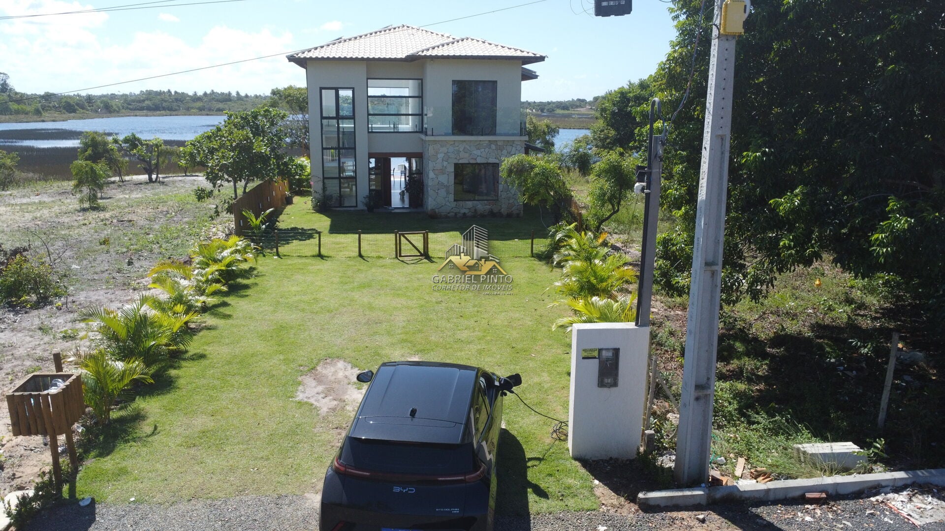 CONDOMÍNIO ÁGUAS DE SAUÍPE - Casa 4 Suítes - Piscina - FUNDO DE LAGOA