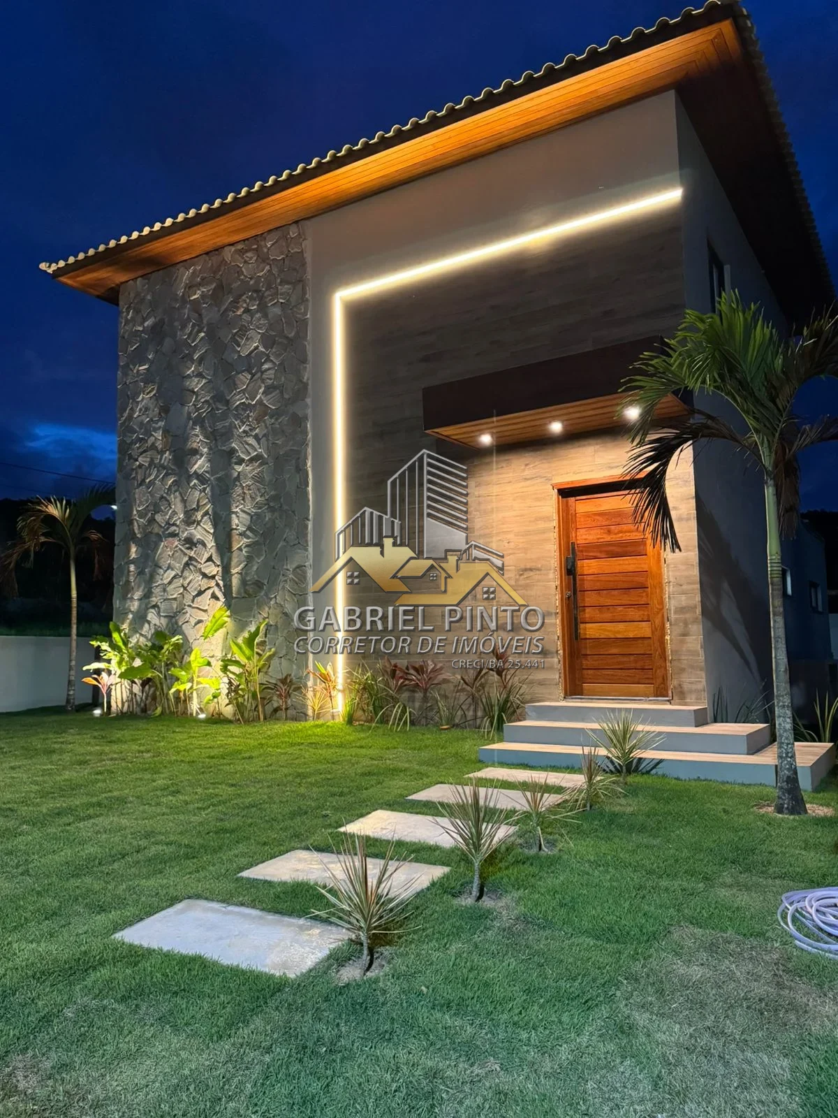 CASA 3 QUARTOS - CONDOMINIO FECHADO - RESERVA SAPIRANGA