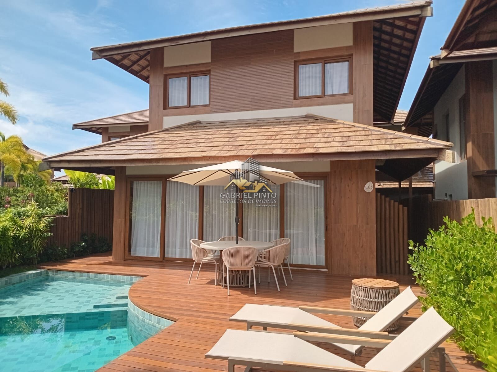 Casa 4 Suítes - PORTEIRA  FECHADA, COM 180m2 - ITACIMIRIM - PRAIA DO CARIBINHO