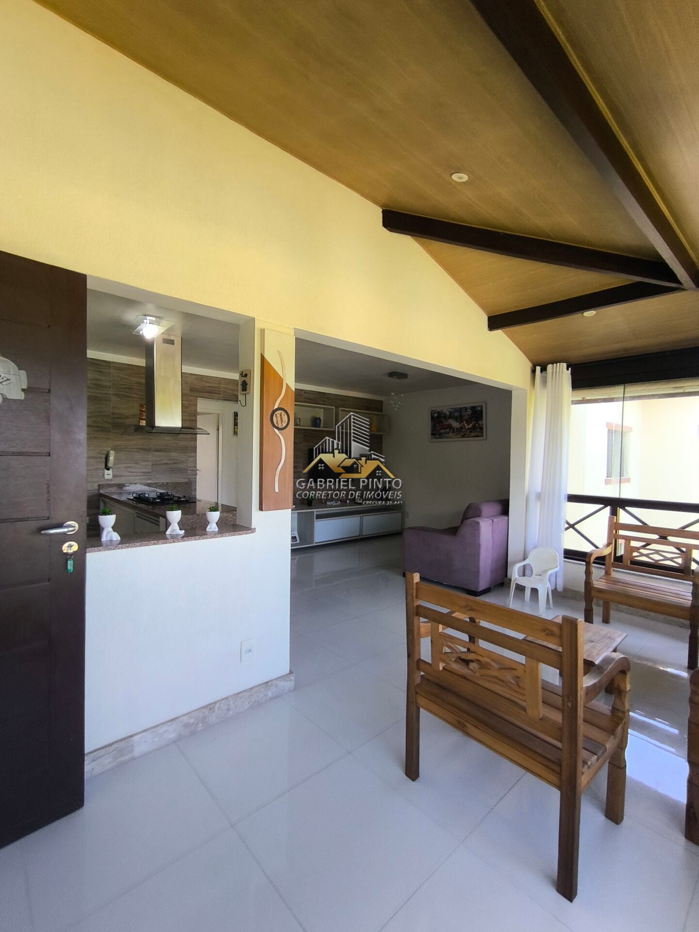 Village com 3/4 (1 Suíte + Suíte Americana)  - Superior com 102m² - GUARAJUBA